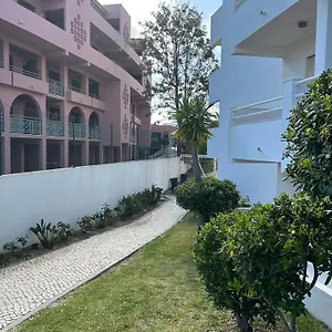 Velamar Praia 411 - 300m Da Praia Apartment
